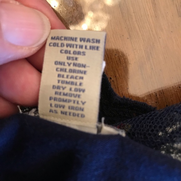 Anthropologie Ric Rac Castle Hill navy blouse - Picture 8 of 8